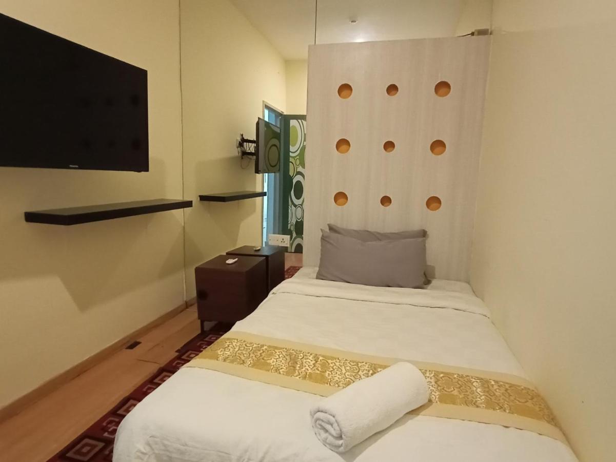 Hotel Zamburger De Melaka Exterior photo